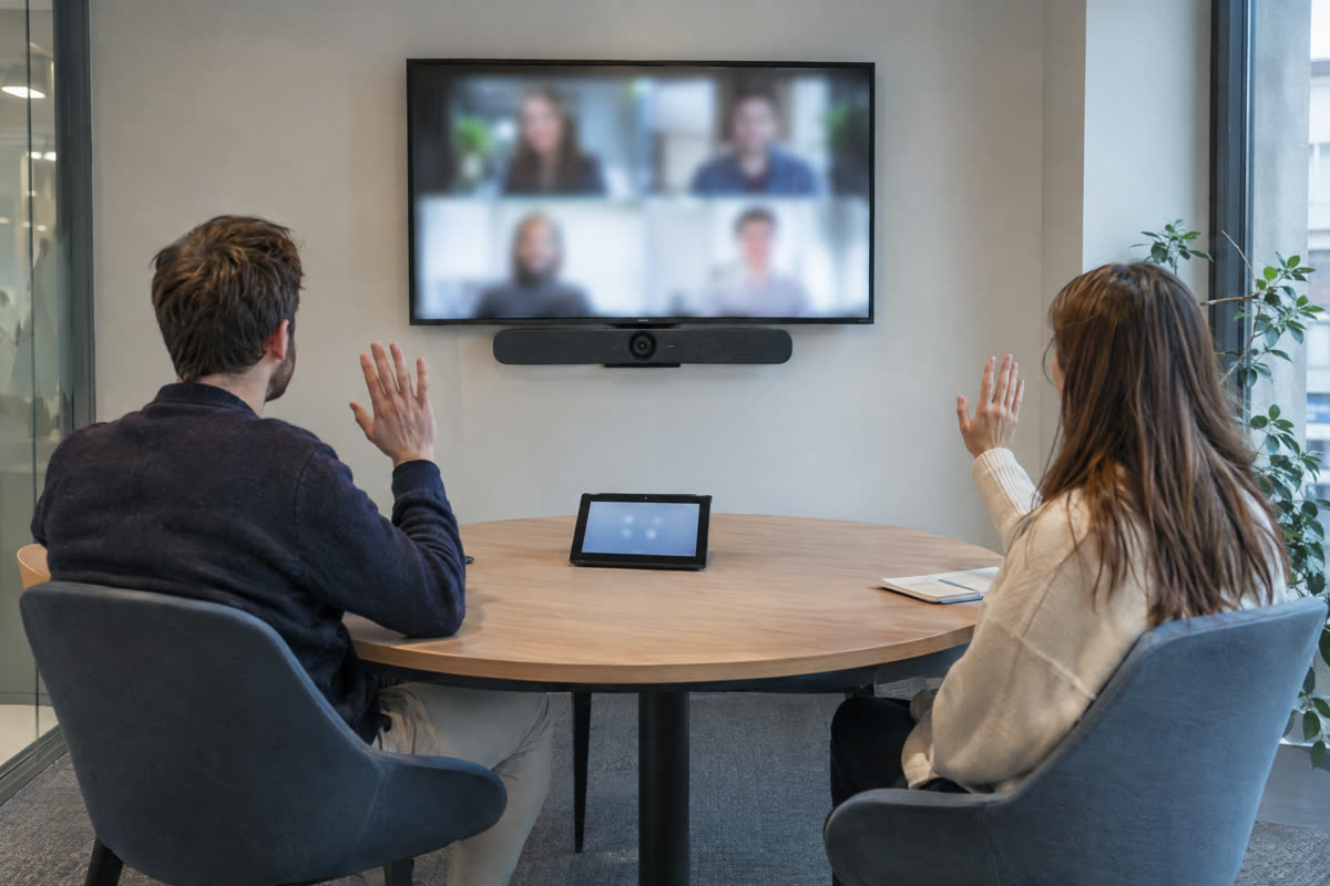 Microsoft Teams Rooms vs Cisco Webex Rooms : quel système pour vos salles ?